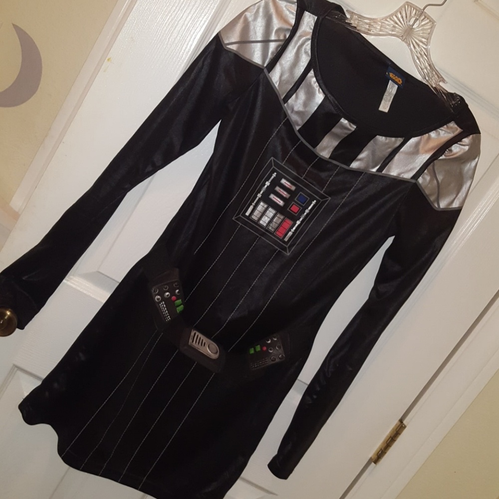 Costume dress